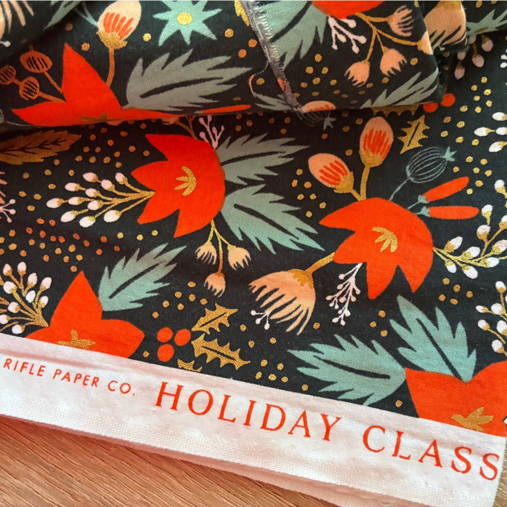 Rifle Paper Co. Metallic Fabric - Holiday Classics - Poinsettia - 1 Yard 🌲✨🌲✨🌲 - Picture 3 of 4